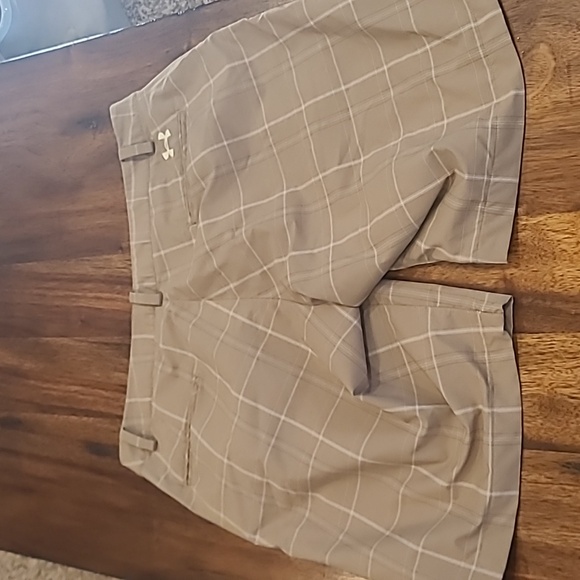 Under Armour Other - Under Armour Mens shorts size 36 shorts.